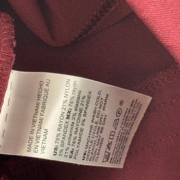 Chicos 3p Burgundy So Slimming Brigitte Button-Hem Slim Ankle Pants sz 16 petite - Picture 4 of 13